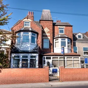 Guest house Tower House Executive Pontefract